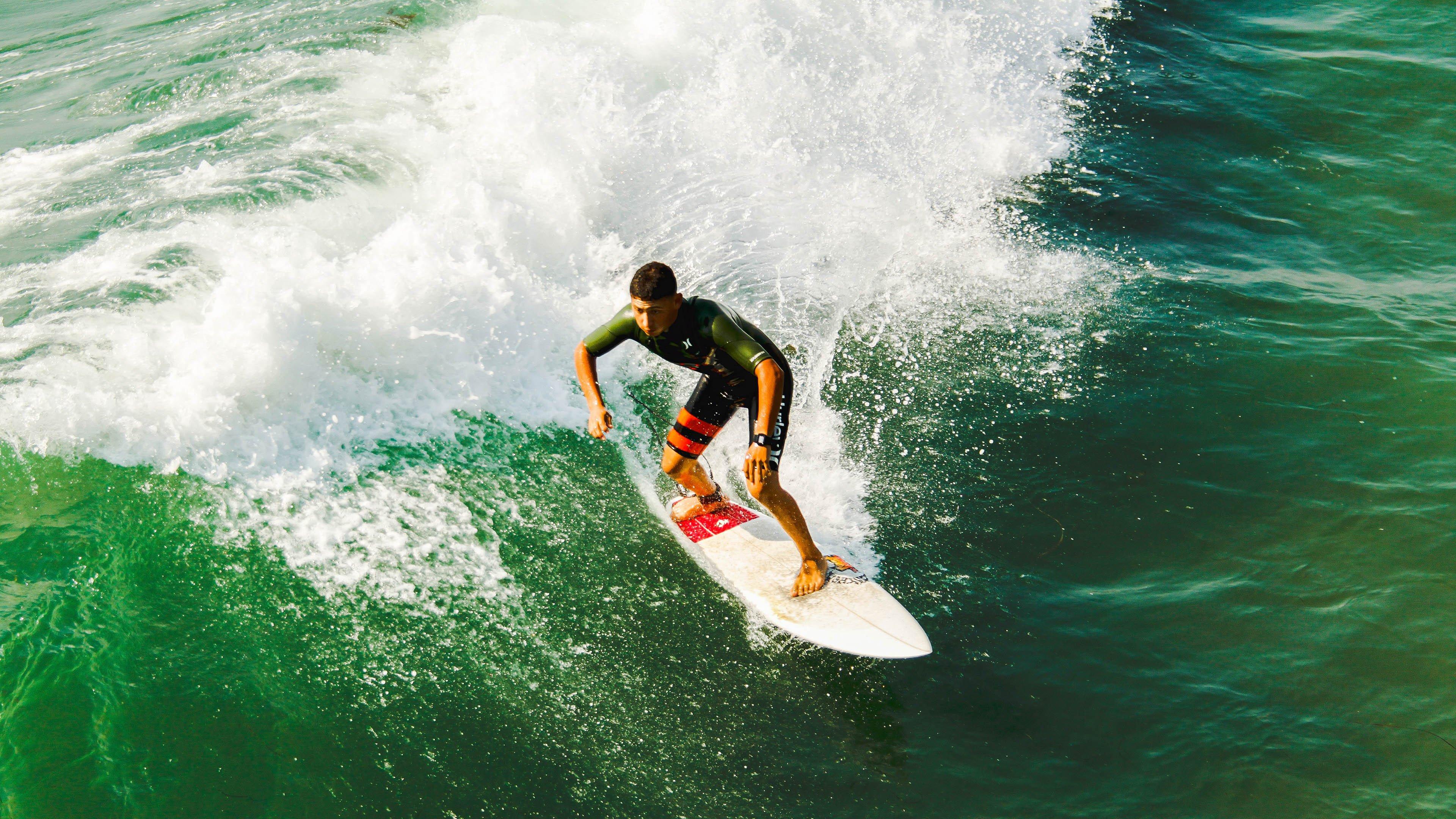 巅峰对决!扣篮大赛惊艳全场,新星力压群雄夺魁